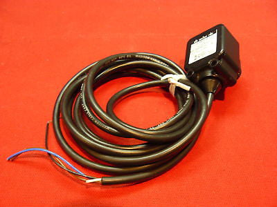 E65-SMPR3-HL Cutler-Hammer 3M Photoelectric LT Sensor